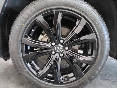 Used 2018 Lexus RX 450hL Luxury image 32