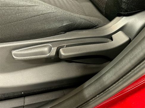 Used 2023 Mitsubishi Eclipse Cross LE image 10