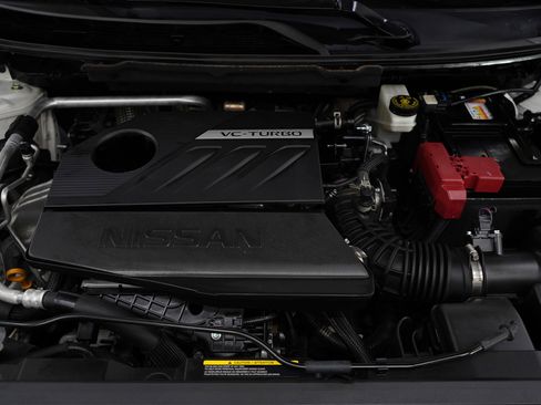 Used 2022 Nissan Rogue Platinum w/ Head-Up Display Package image 29