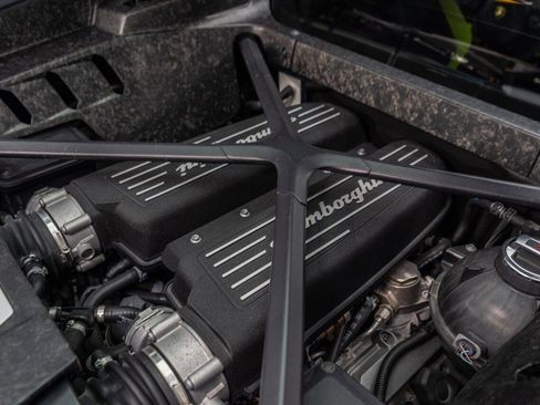 Used 2017 Lamborghini Huracan LP 610-4 AWD/4WD image 63