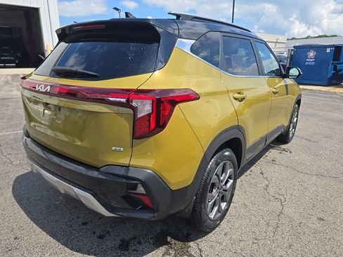 Used 2024 Kia Seltos S AWD/4WD image 8