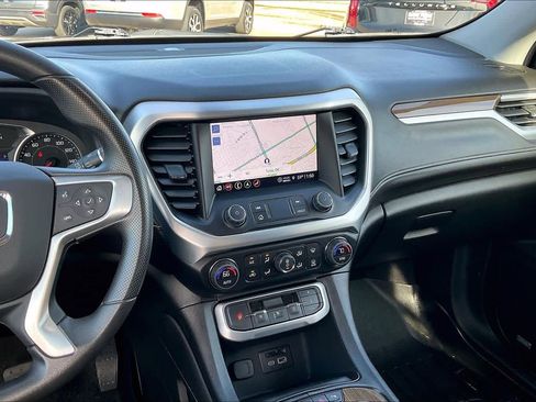 Used 2023 GMC Acadia SLE w/ Driver Convenience Package image 6