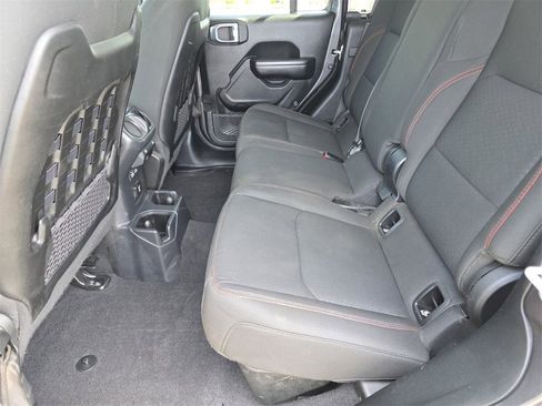 Used 2021 Jeep Gladiator Rubicon image 17