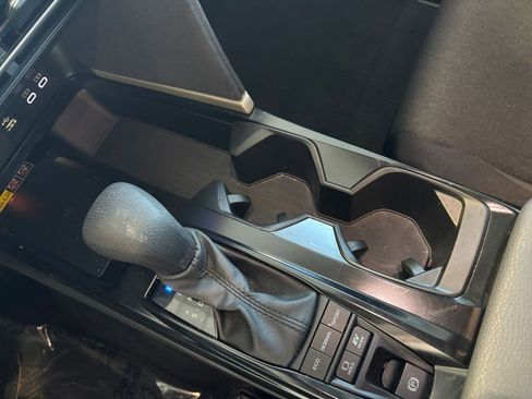 Used 2025 Toyota Camry LE image 40