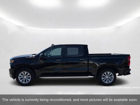 Used 2022 Chevrolet Silverado 1500 Custom RWD image 9