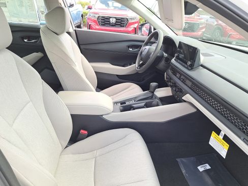 New 2025 Honda Accord LX image 14
