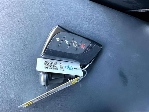 Used 2024 Lexus ES 350 w/ Premium Package FWD image 15