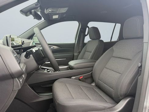 New 2026 Chevrolet Traverse LT w/ Driver Confidence Package image 9