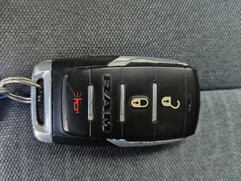 Used 2019 RAM 1500 Big Horn RWD image 29