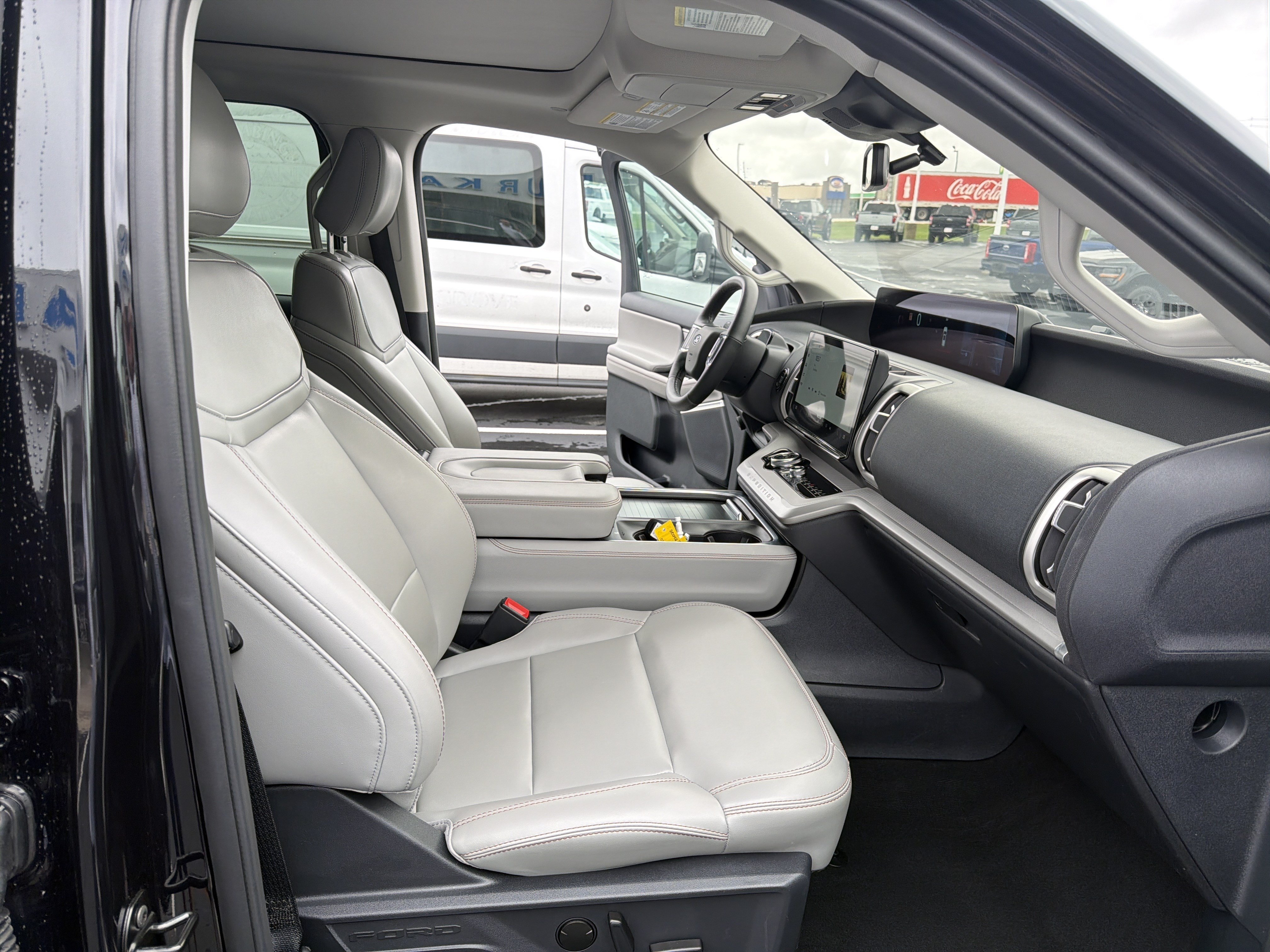Certified 2025 Ford Expedition Active AWD/4WD image 24