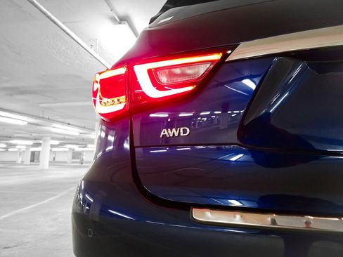 Used 2020 INFINITI QX60 Luxe w/ Essential Package image 11