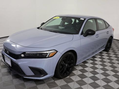 Used 2024 Honda Civic Sport image 4
