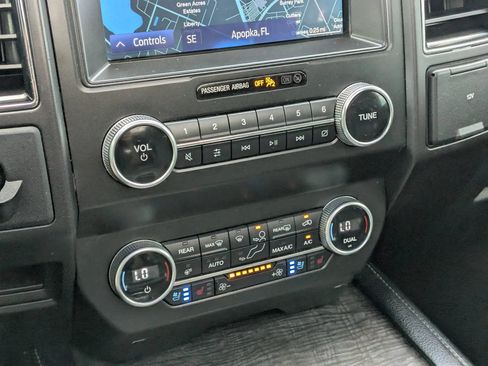 Used 2021 Ford Expedition Max Limited RWD image 20
