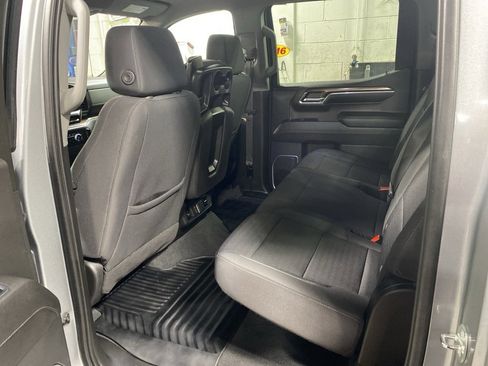 Used 2023 Chevrolet Silverado 1500 LT image 16