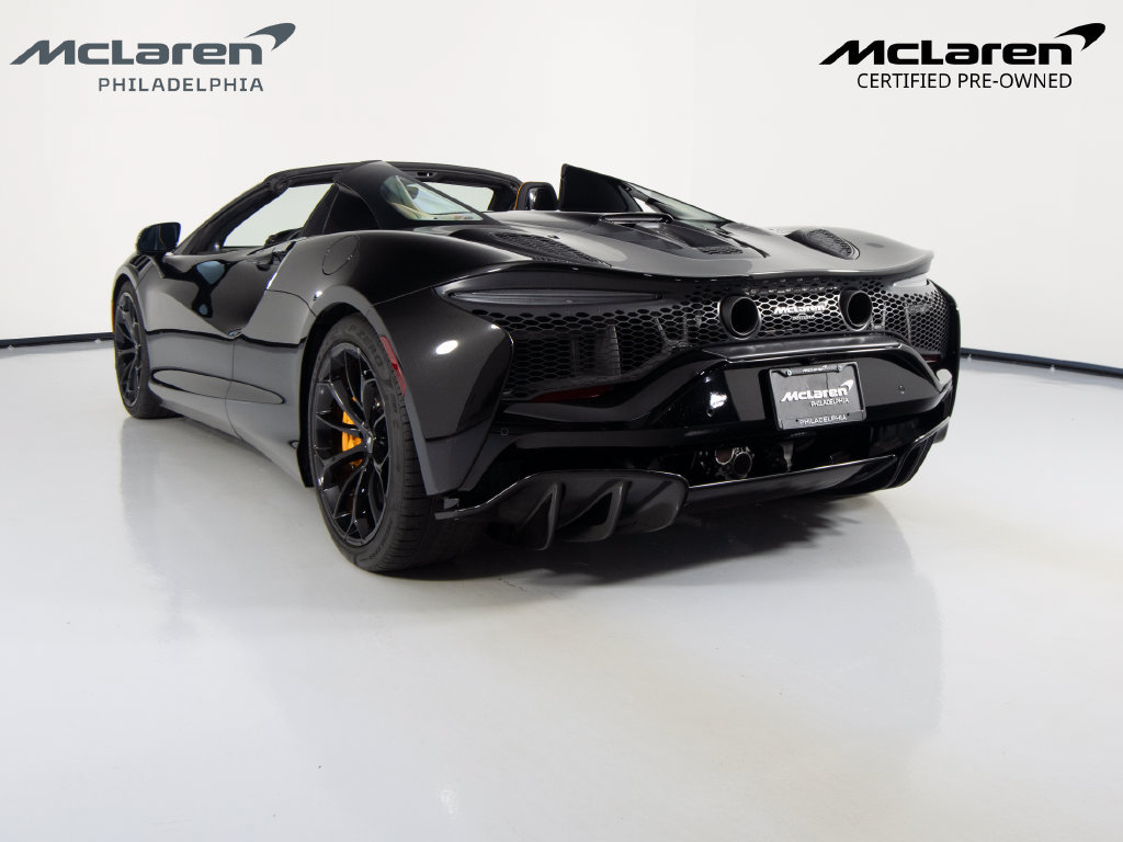 Used 2025 McLaren Artura Spider RWD image 8
