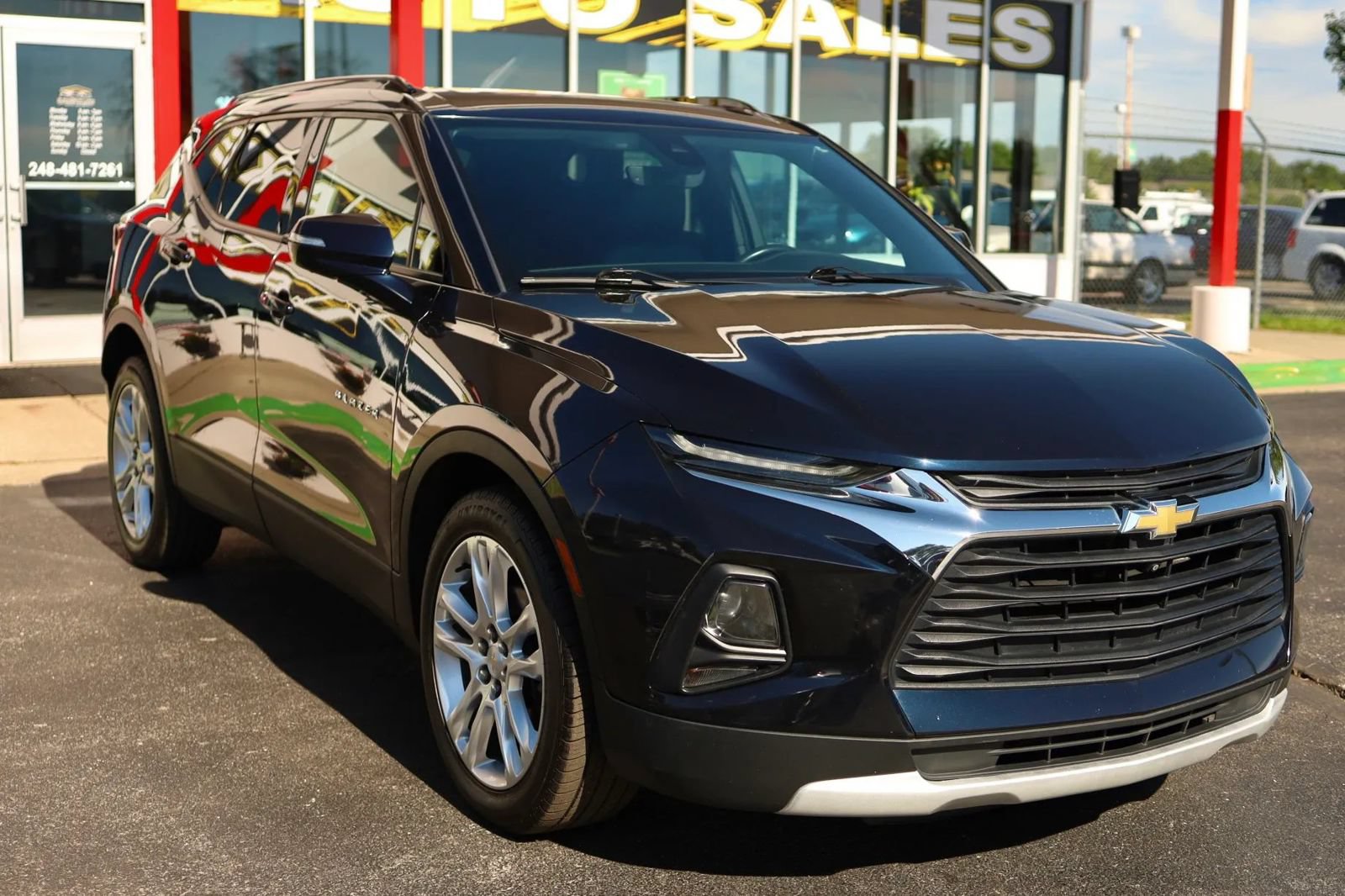 Used 2020 Chevrolet Blazer LT w/ Sound & Technology Package AWD/4WD image 3