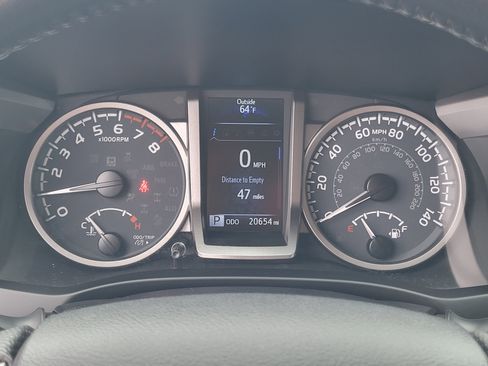 Certified 2023 Toyota Tacoma SR5 AWD/4WD image 13