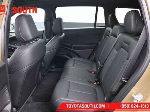 Used 2026 Jeep Cherokee Overland AWD/4WD image 10