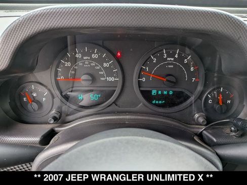 Used 2007 Jeep Wrangler Unlimited X w/ Dual Top Group AWD/4WD image 17