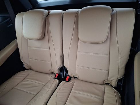 Used 2026 Mercedes-Benz GLS 450 4MATIC image 12