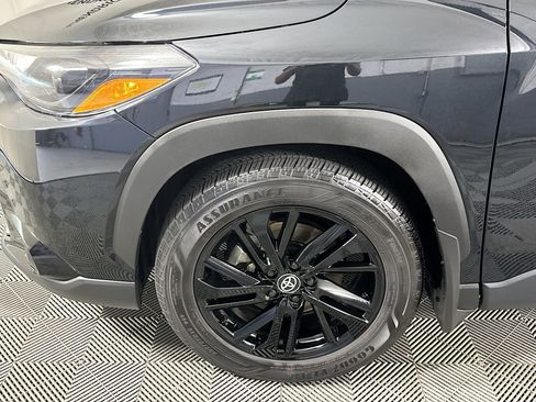 Used 2024 Toyota Corolla Cross AWD Hybrid image 11