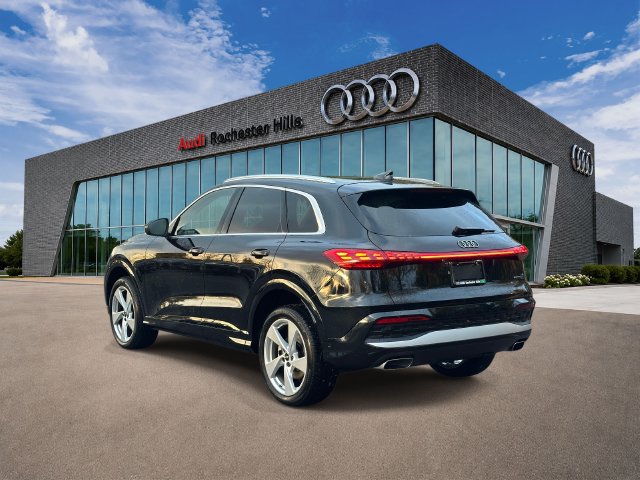 Used 2025 Audi Q5 Premium Plus AWD/4WD image 4
