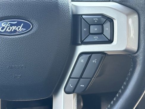 Used 2018 Ford F150 Lariat image 19