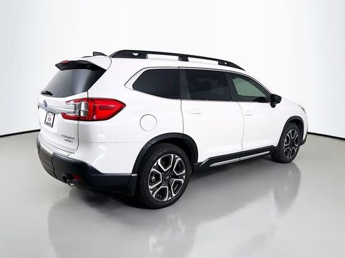 Used 2024 Subaru Ascent Limited AWD/4WD image 8