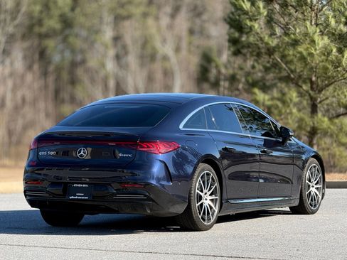 Used 2022 Mercedes-Benz EQS 580 580 w/ Exclusive Trim Package image 10