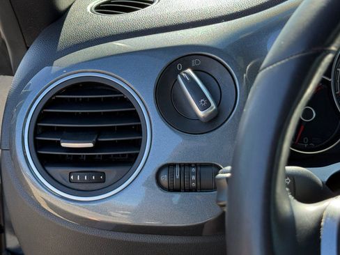 Used 2019 Volkswagen Beetle 2.0T S image 16