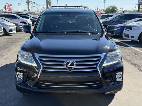 Used 2015 Lexus LX 570 4WD w/ Luxury Package image 12