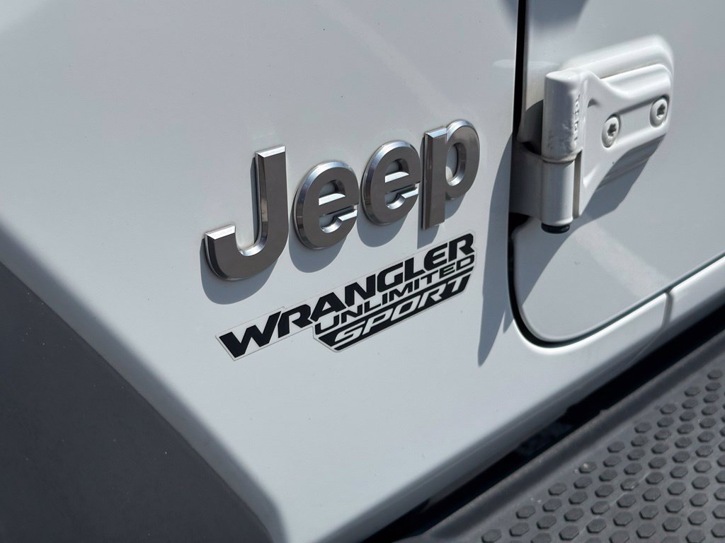 Used 2018 Jeep Wrangler Unlimited Sport S AWD/4WD image 44