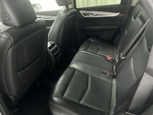 Used 2017 Cadillac XT5 Luxury w/ Driver Awareness Package image 15