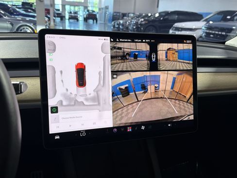 Used 2023 Tesla Model Y Performance AWD/4WD image 29