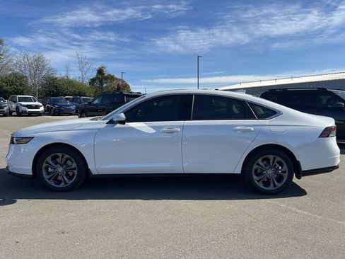 Used 2025 Honda Accord EX-L image 32