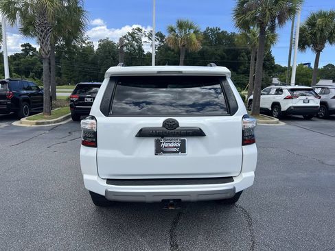 Used 2024 Toyota 4Runner TRD Off-Road Premium w/ Off Road Premium Plus Package AWD/4WD image 9