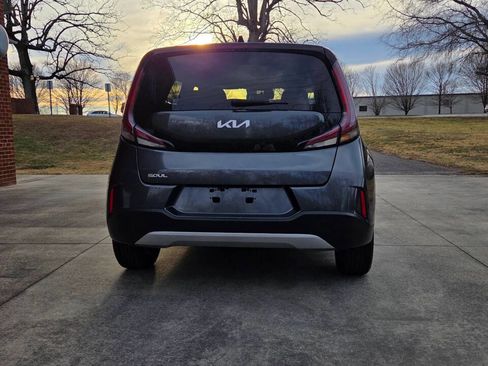 Used 2023 Kia Soul LX w/ Option Group 015 image 6