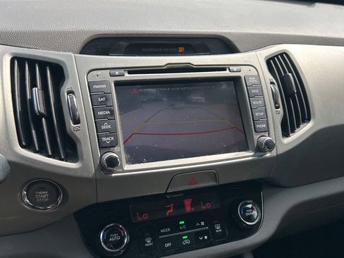 Used 2011 Kia Sportage EX w/ Premium Pkg w/Leather Seats image 22