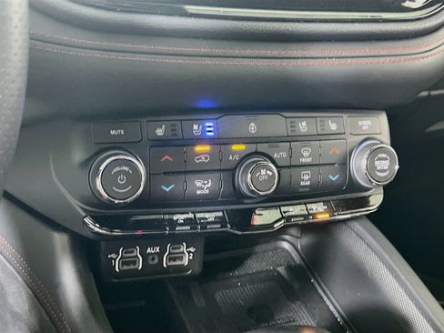 Used 2023 Dodge Durango R/T AWD/4WD image 16