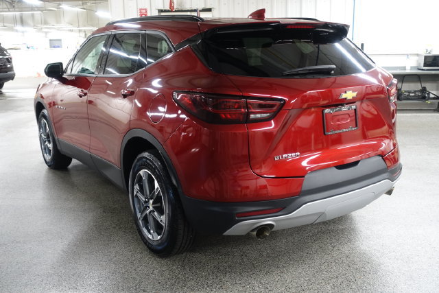 Used 2024 Chevrolet Blazer LT w/ Convenience Package FWD image 5