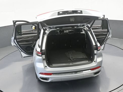 Used 2024 Jeep Grand Cherokee Overland w/ Luxury Tech Group IV image 75