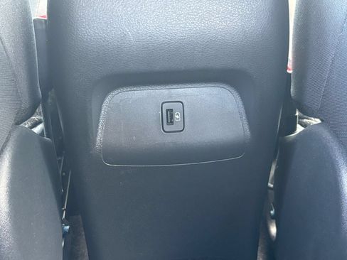 Used 2025 Nissan Sentra SV FWD image 20