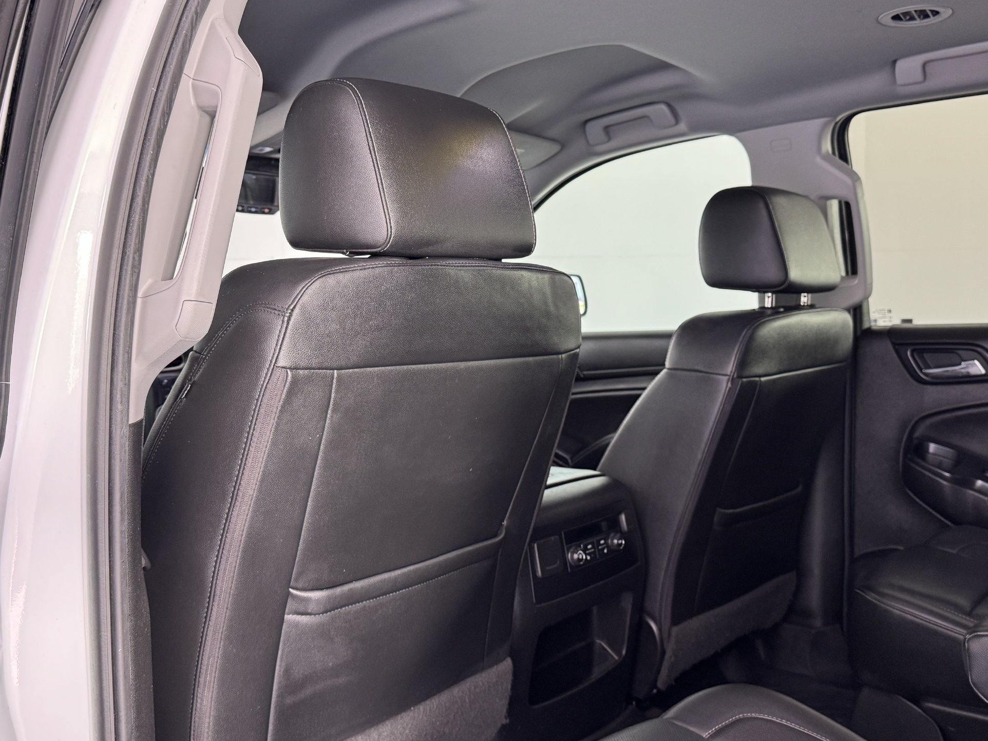 Used 2018 GMC Yukon XL SLT w/ Premium Edition RWD image 25