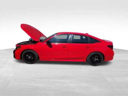 Used 2025 Honda Civic Sport image 3