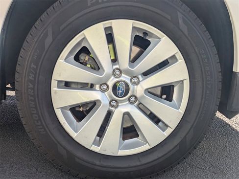 Used 2019 Subaru Outback 2.5i image 13