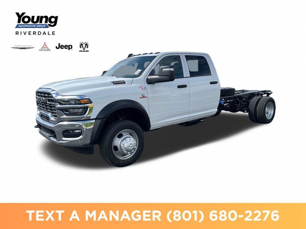 New 2026 RAM 5500 Tradesman w/ Chrome Appearance Group AWD/4WD 360° Tour