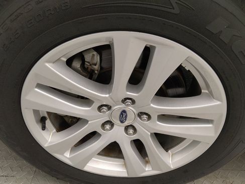 Used 2018 Ford Explorer XLT w/ Equipment Group 201A image 31