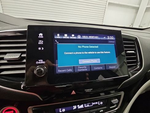 Used 2021 Honda Pilot Touring image 16