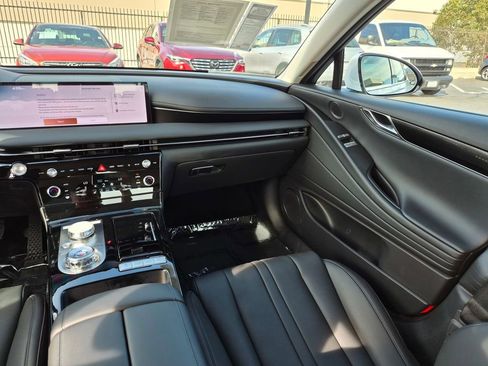 Used 2026 Genesis G80 2.5T image 24