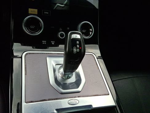 Used 2023 Land Rover Range Rover Evoque S AWD/4WD image 12
